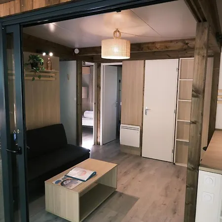 Lodge Avec Spa Privatif - Foret Et Lac Liginiac Exterior photo