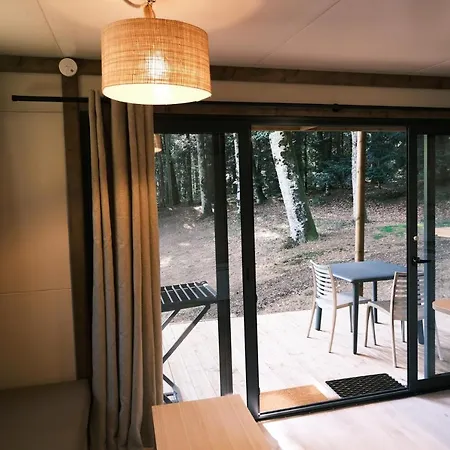 Lodge Avec Spa Privatif - Foret Et Lac Liginiac Exterior photo