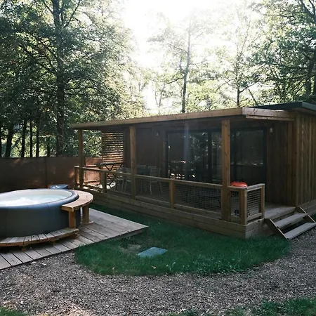 Lodge Avec Spa Privatif - Foret Et Lac Liginiac Exterior photo